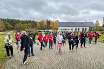Nordic Walking łączy! Sport, radość i integracja w Mądrzechowie